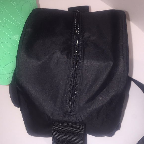 Victoria’s Secret Pink pineapple Lunch Bag - Picture 4 of 4